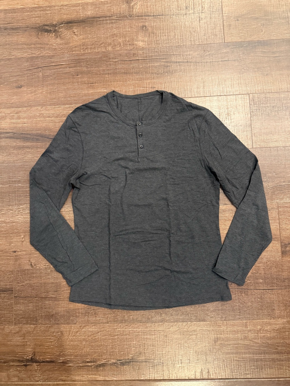 Lululemon | 5 Year Basic LS Henley
